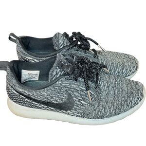 Nike Roshe Two Flyknit Wolf Grey Black White Sneakers Says Size 10 fits like 11